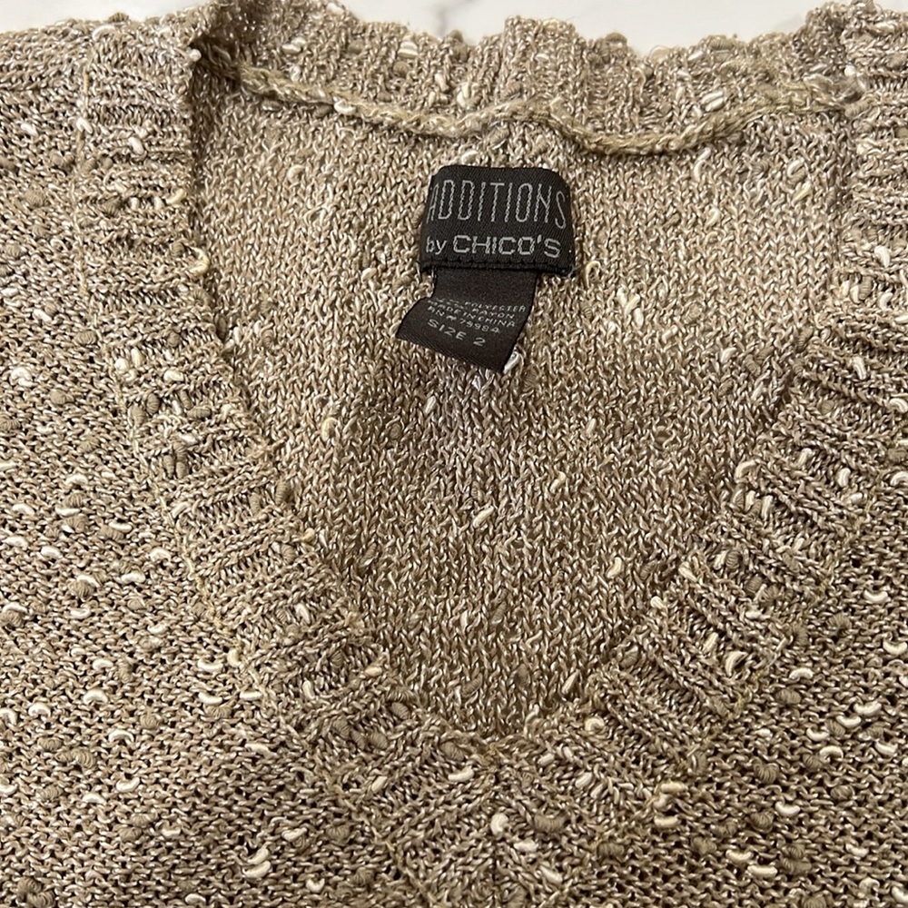 Chico’s v-neck light pullover - Picture 6 of 6